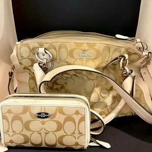 Coach purse and wallet set.